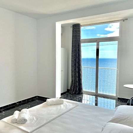 Redi'S Seaview Apartments Sarandë Exterior foto