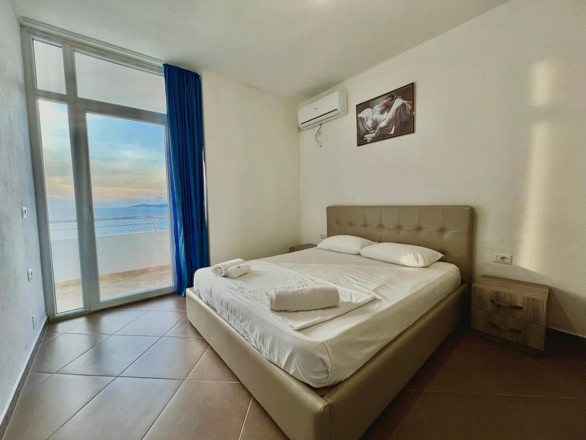 Redi'S Seaview Apartments Sarandë Exterior foto